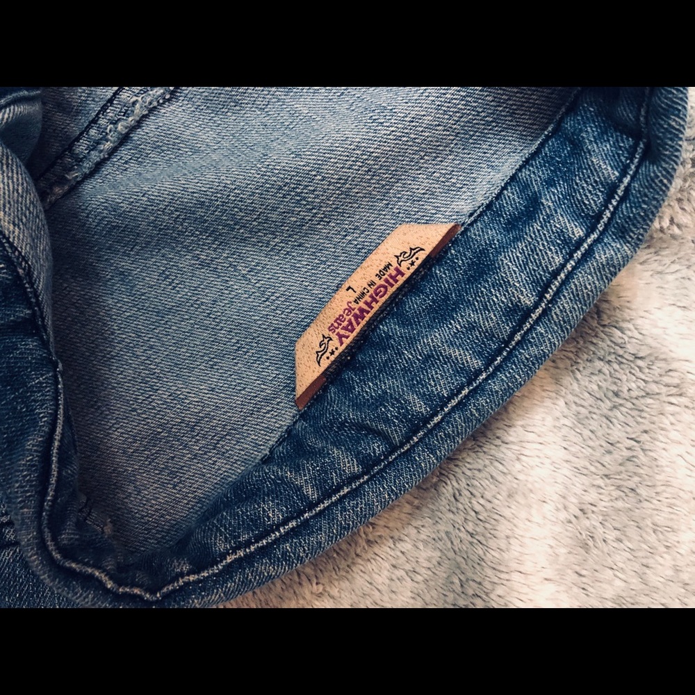 Spring Fever - Jean Jacket ๐ - Picture 3 of 4